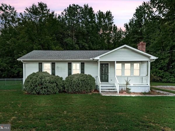 2010 LAKE RD, LOTTSBURG, VA 22511