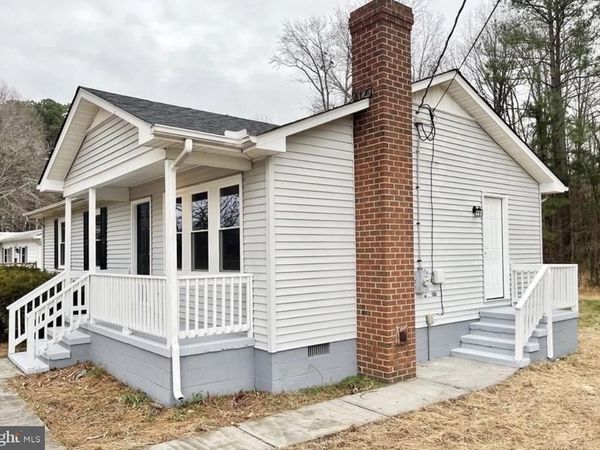 2010 LAKE RD, LOTTSBURG, VA 22511