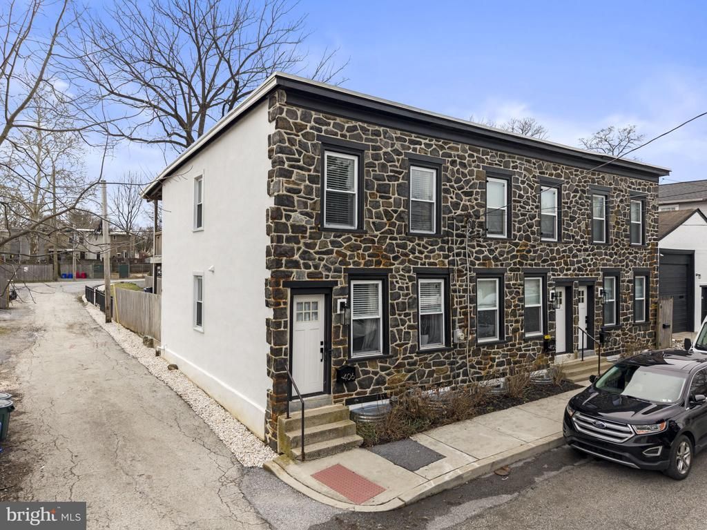 406 W CHESTNUT STREET, WEST CHESTER, PA 19380