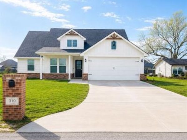 310 W Tate Street, Robinson, TX 76706