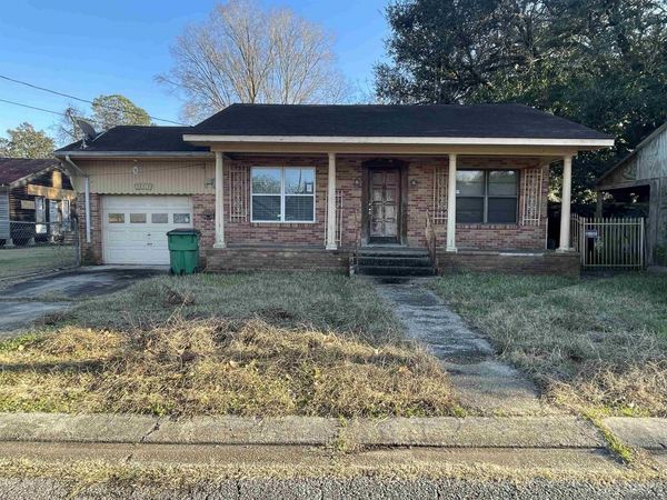 58415 Long St, Plaquemine, LA 70764