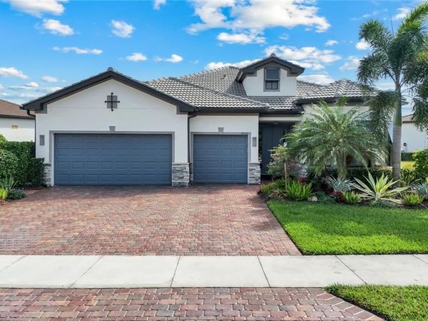 6912 Cocoplum ST, NAPLES, FL 34114