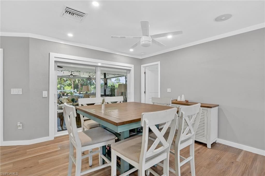 2424 Longboat Dr, Naples, FL 34104 Photo