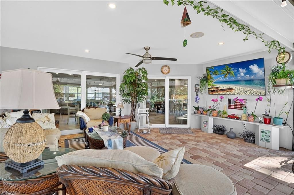 2424 Longboat Dr, Naples, FL 34104 Photo