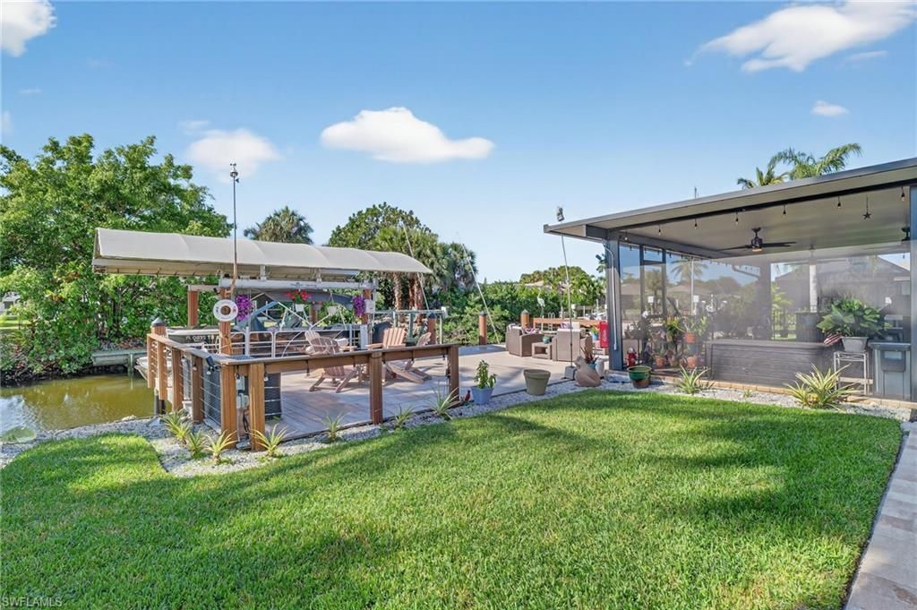 2424 Longboat Dr, Naples, FL 34104 Photo