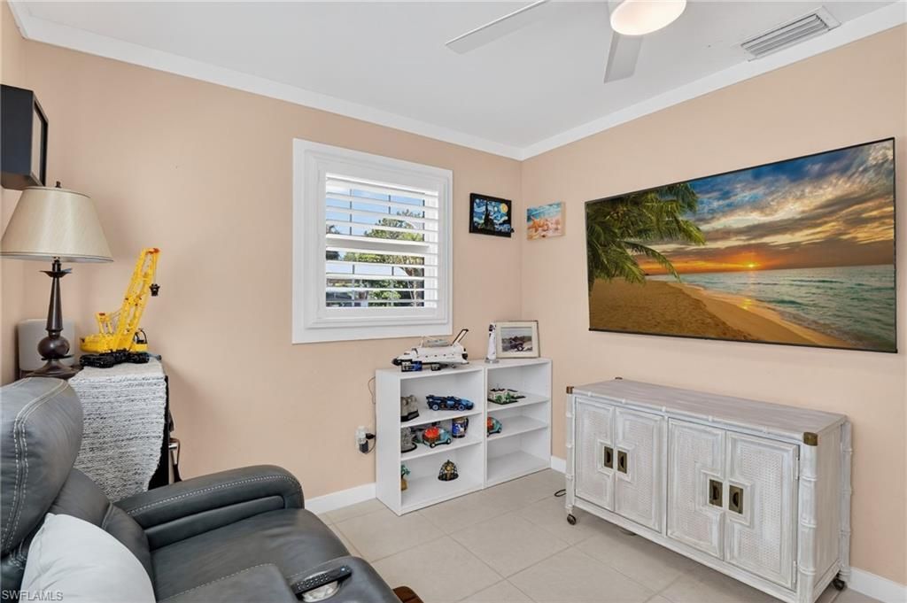 2424 Longboat Dr, Naples, FL 34104 Photo