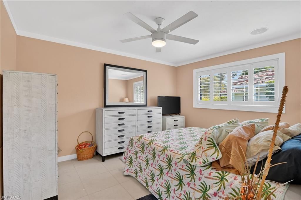 2424 Longboat Dr, Naples, FL 34104 Photo