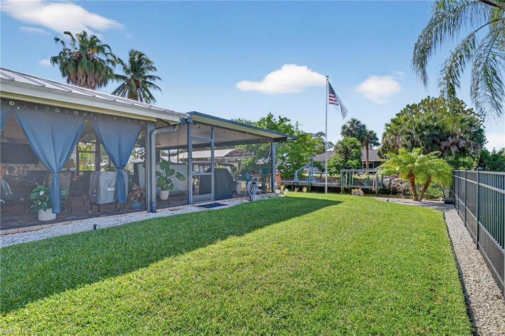 2424 Longboat Dr, Naples, FL 34104 Photo