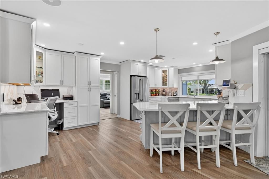 2424 Longboat Dr, Naples, FL 34104 Photo