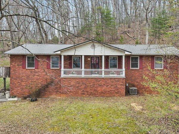 216 Fitzsimmons Hill Road, Elizabethton, TN 37643
