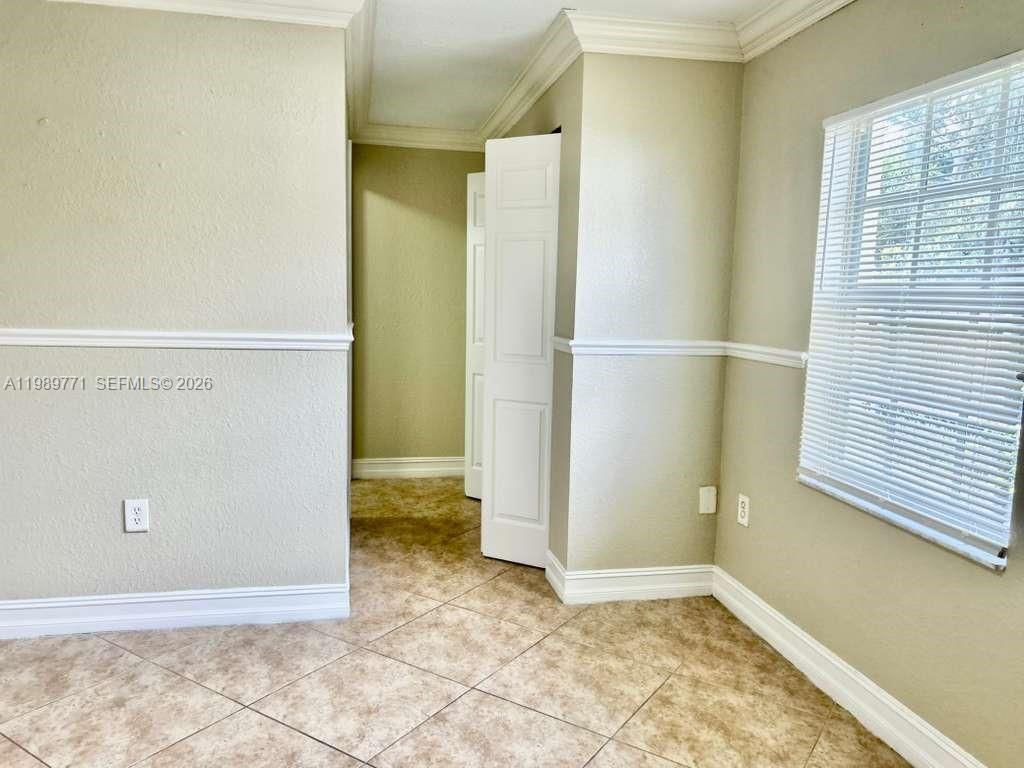 350 E 58th St, Hialeah, FL 33013 Photo