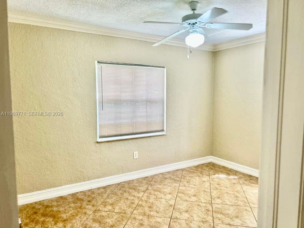 350 E 58th St, Hialeah, FL 33013 Photo