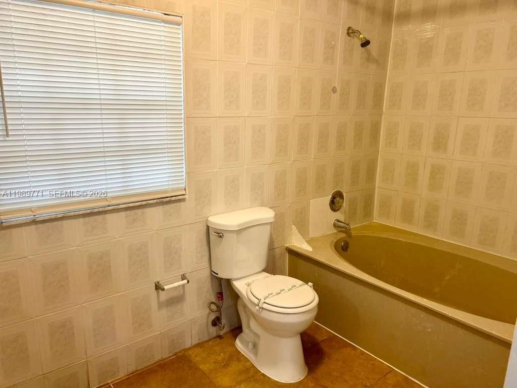 350 E 58th St, Hialeah, FL 33013 Photo