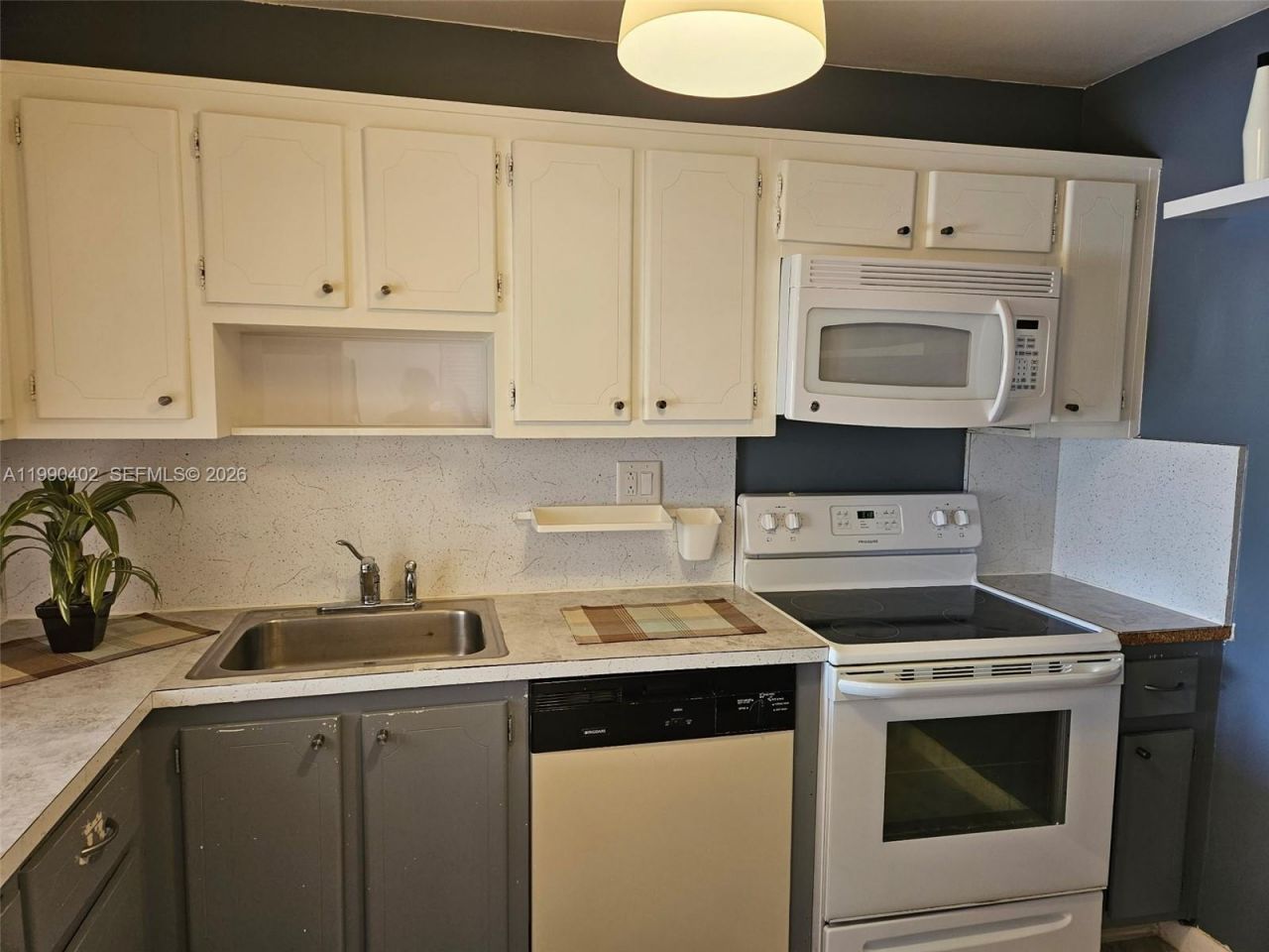 2200 E Hallandale Beach Blvd , Unit 408, Hallandale Beach, FL 33009 Photo