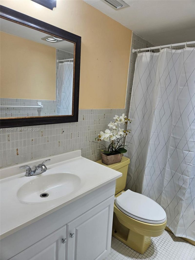 2200 E Hallandale Beach Blvd , Unit 408, Hallandale Beach, FL 33009 Photo