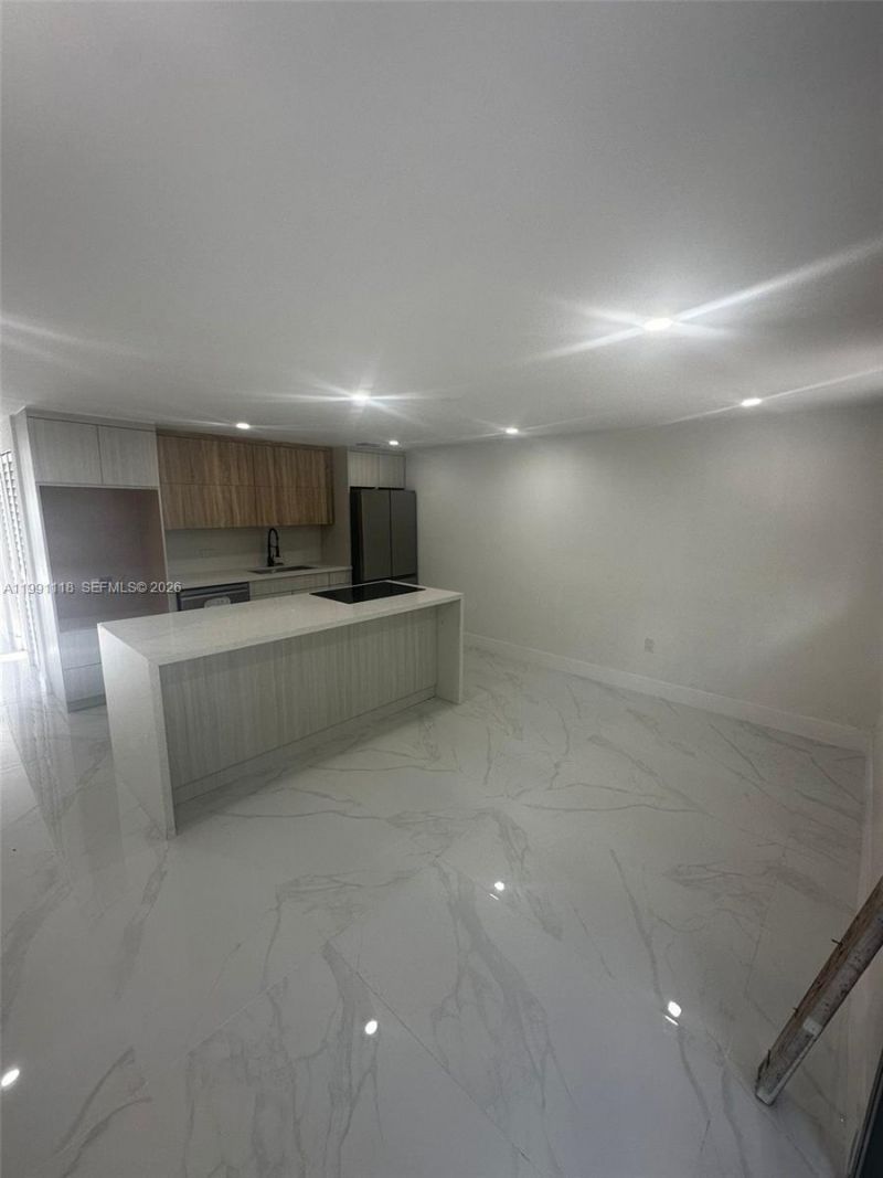 2110 NW 43rd St , Miami, FL 33142 Photo