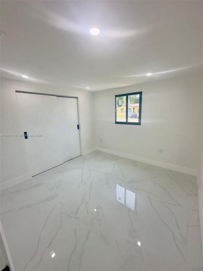 2110 NW 43rd St , Miami, FL 33142 Photo