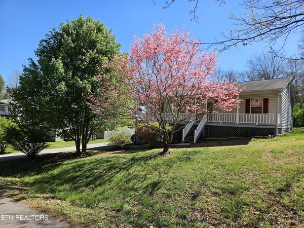 1802 Highland Rd, Maryville, TN 37801