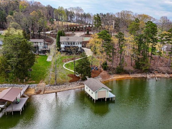 302 Key Cove Rd, Spring City, TN 37381