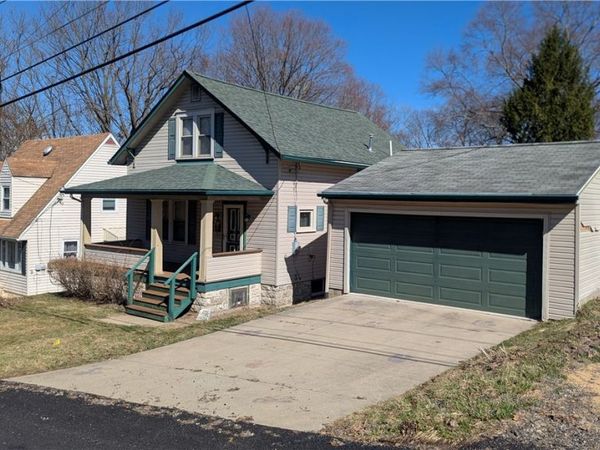 914 18th Ave, Beaver Falls, PA 15010