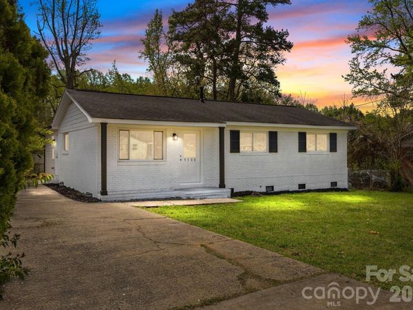 9300 Edgevale Drive, Charlotte, NC 28216