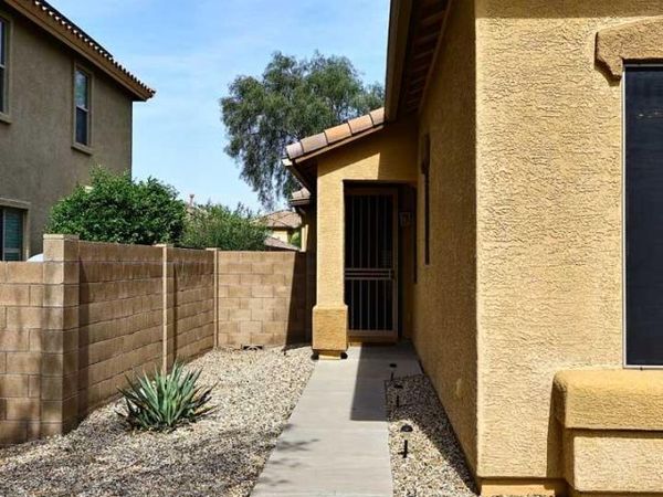 7054 W Eagle Ridge Lane, Peoria, AZ 85383