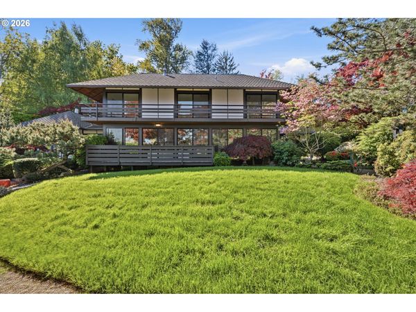 28 MONTICELLO DR, Lake Oswego, OR 97035