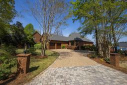 467 Greenetree Lane  photo 4