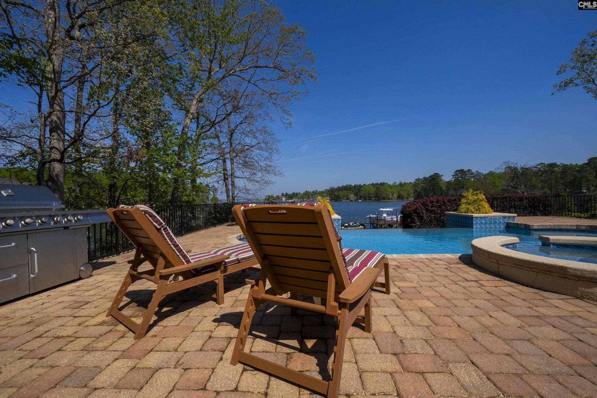 467 Greenetree Lane Photo 5