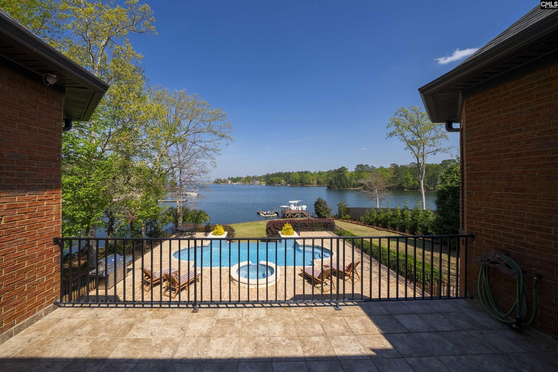 467 Greenetree Lane Photo 8