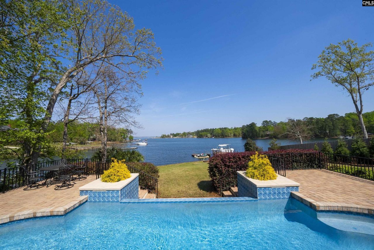 467 Greenetree Lane  Photo 8