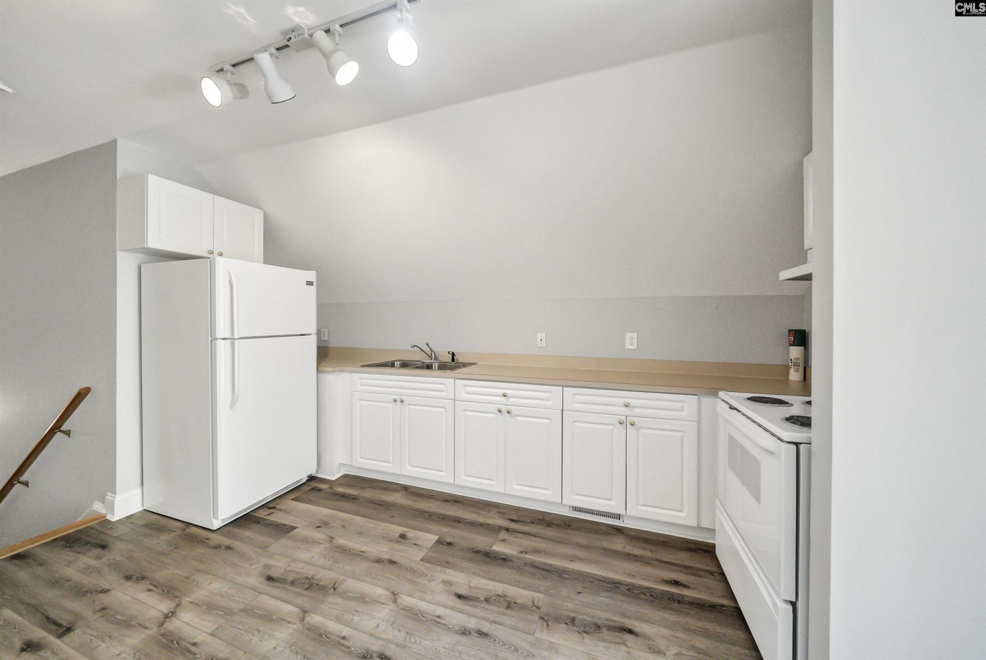 467 Greenetree Lane Photo 82