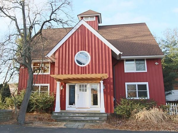 114 Mount Pleasant Avenue , Mamaroneck, NY 10543