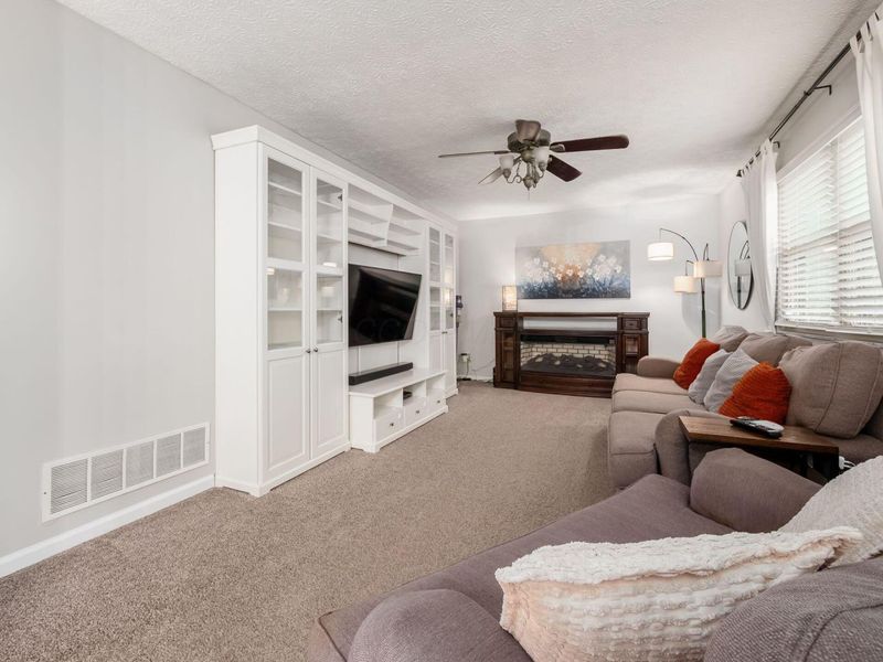 4006 Sandy Ridge Drive, Columbus, OH 43204 Photo 12