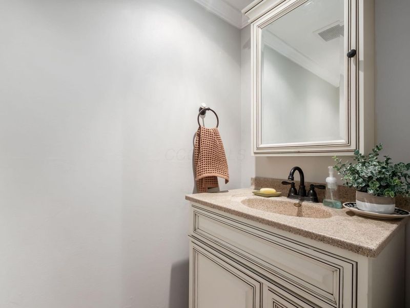 4006 Sandy Ridge Drive, Columbus, OH 43204 Photo 15