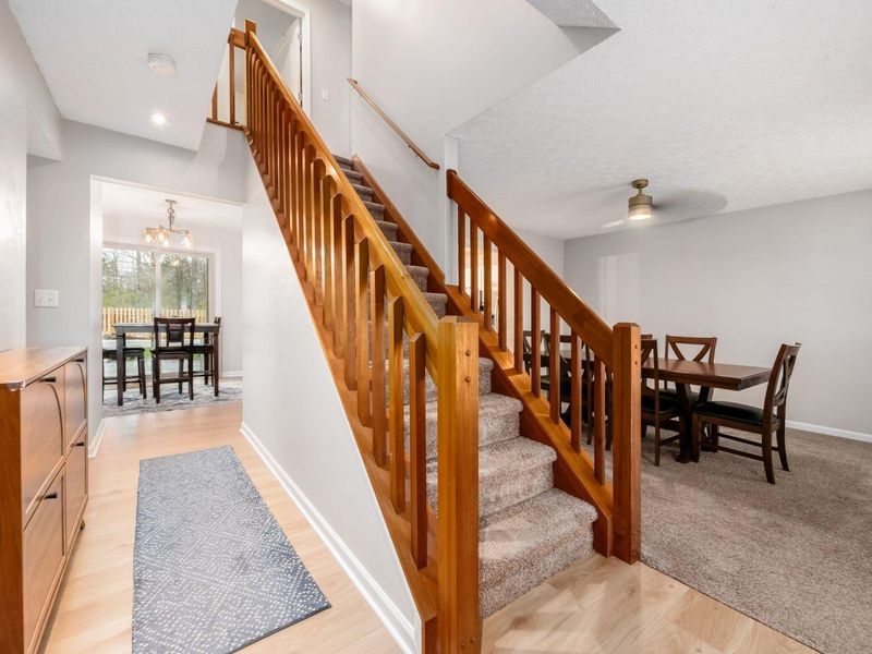 4006 Sandy Ridge Drive, Columbus, OH 43204 Photo 2