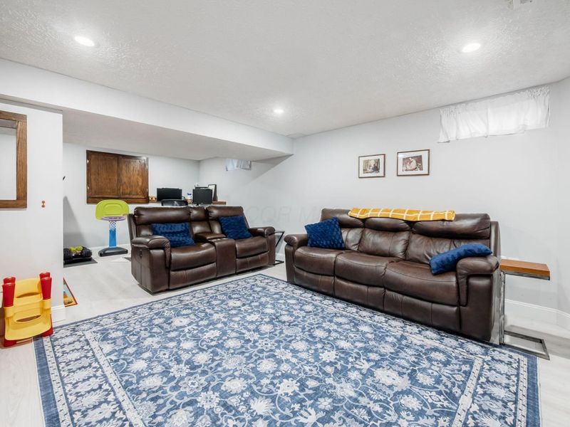 4006 Sandy Ridge Drive, Columbus, OH 43204 Photo 29