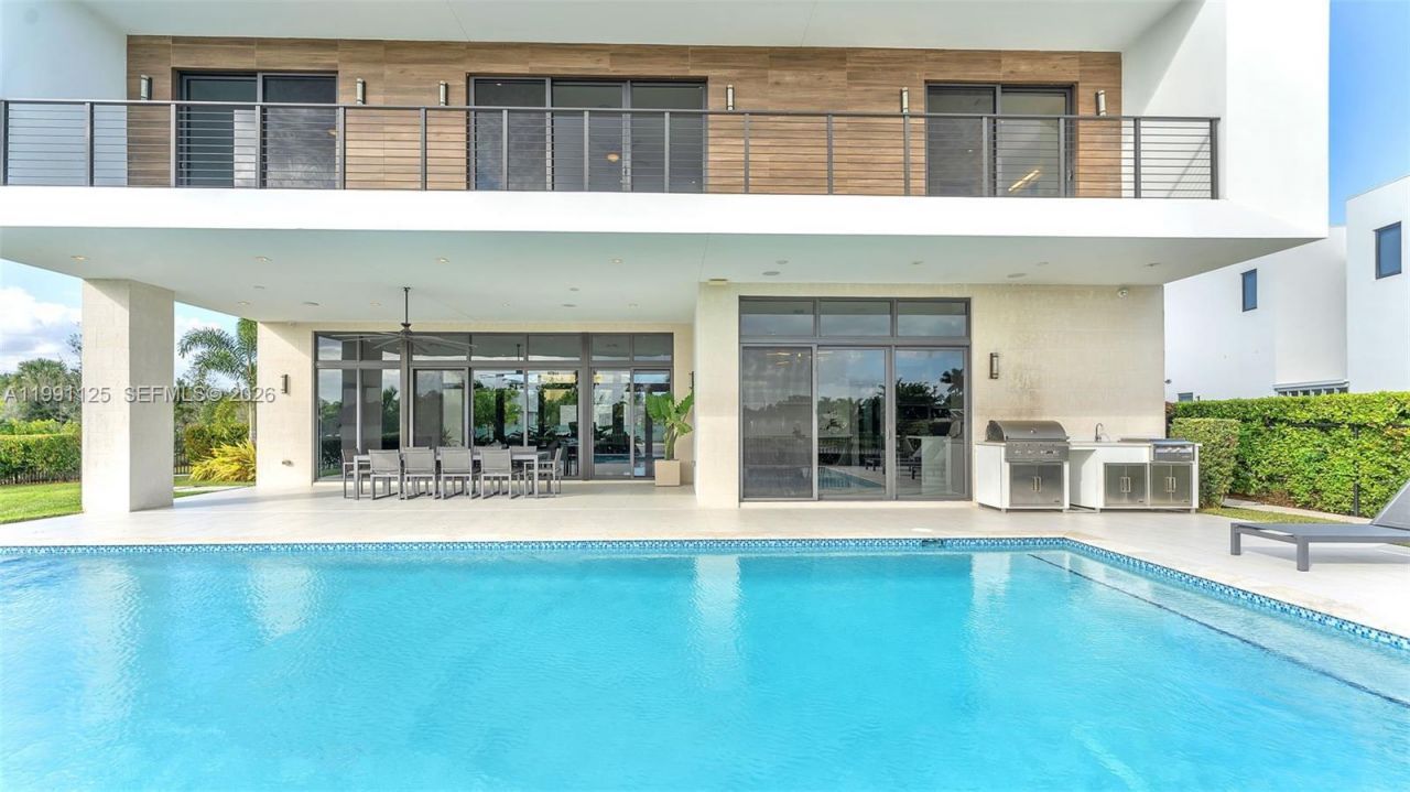 16772 Botaniko Dr S , Weston, FL 33326 Photo