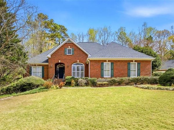 1948 Trestlebrook Way, Buford, GA 30519