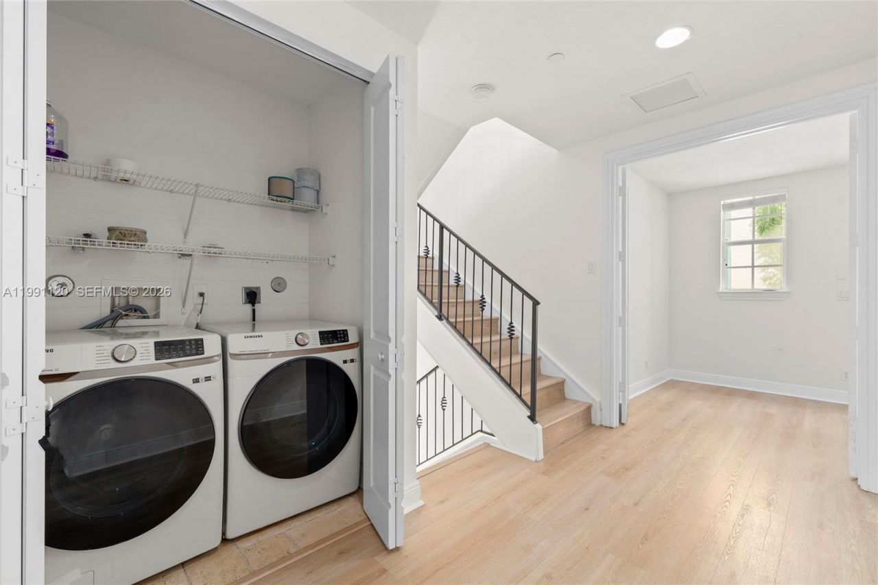 1117 NE 18th Ave , Unit 2, Fort Lauderdale, FL 33304 Photo