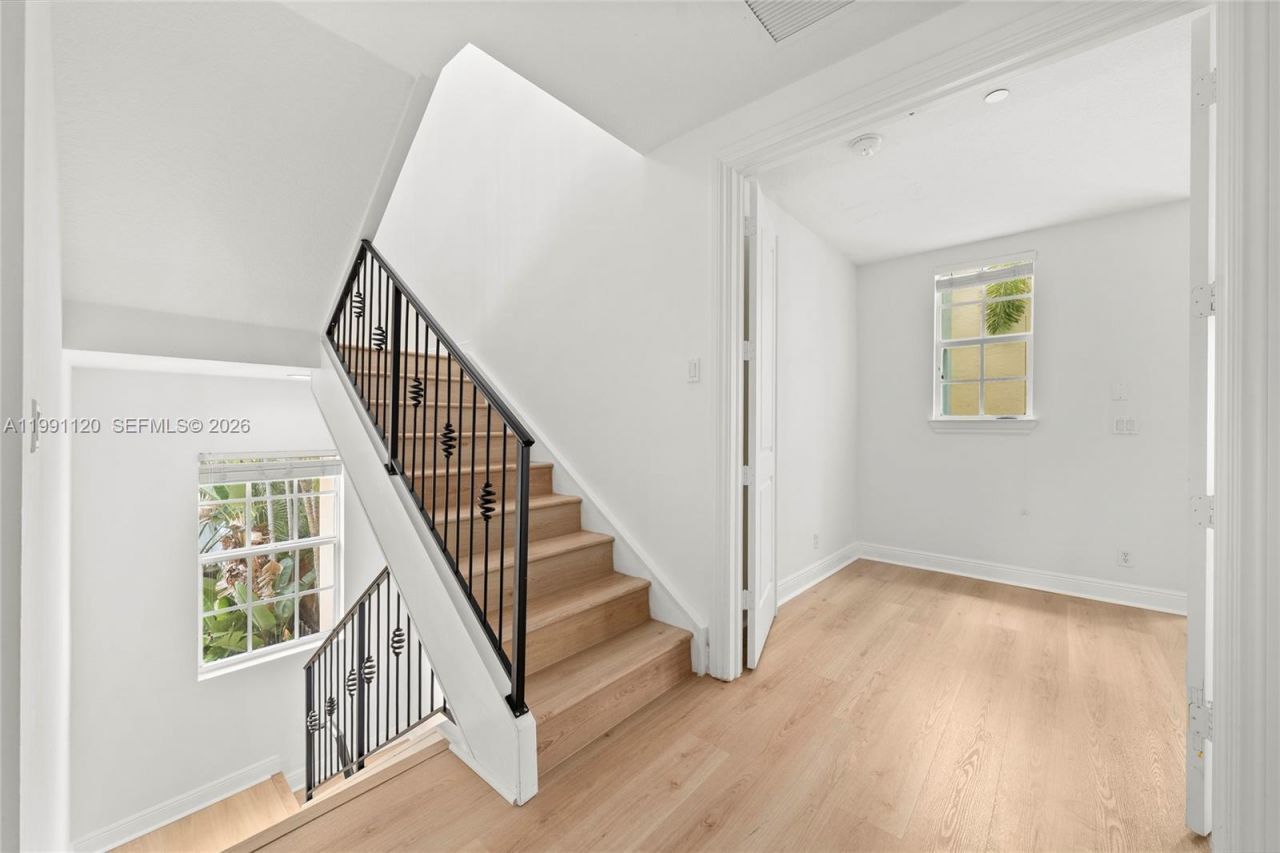 1117 NE 18th Ave , Unit 2, Fort Lauderdale, FL 33304 Photo