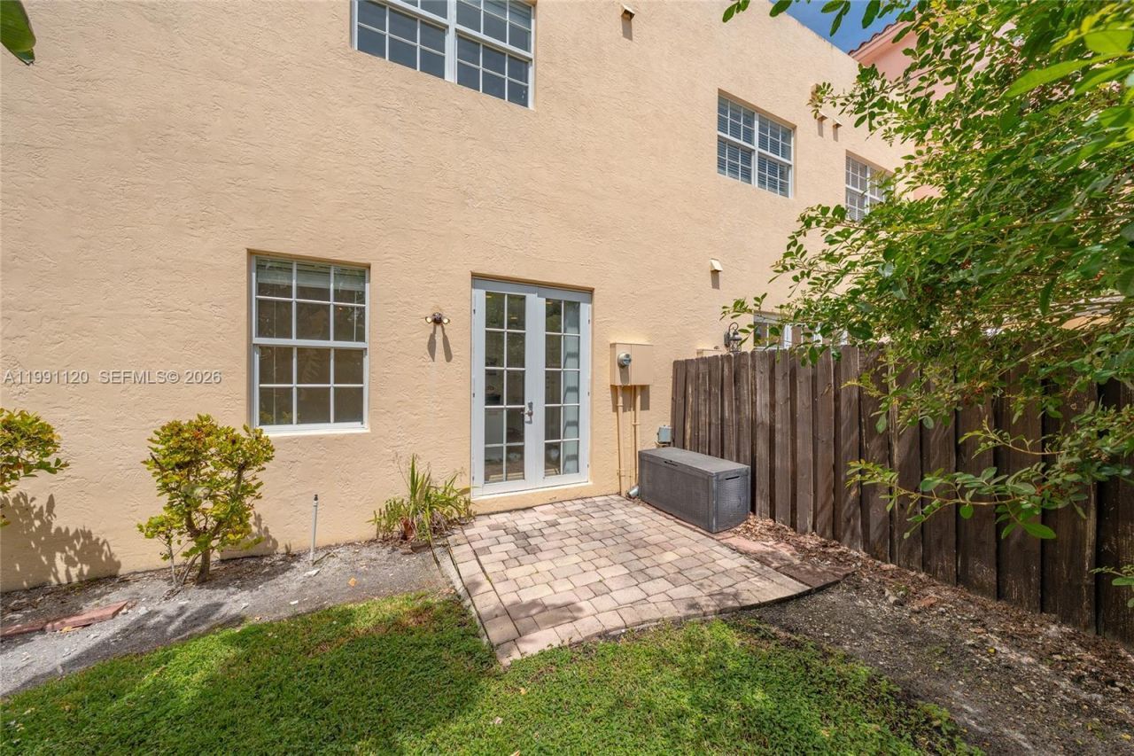 1117 NE 18th Ave , Unit 2, Fort Lauderdale, FL 33304 Photo