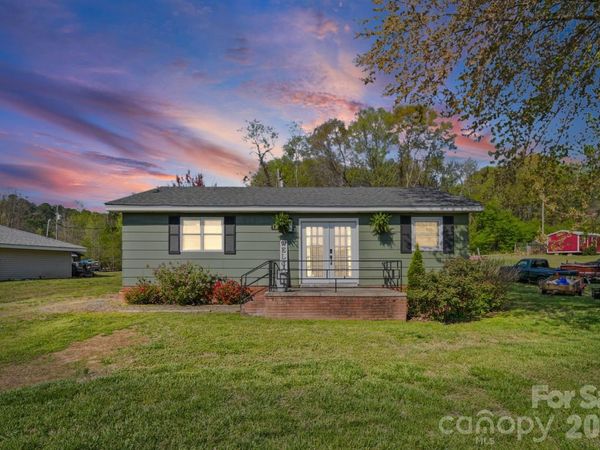 197 Vineyard Road , Norwood, NC 28128