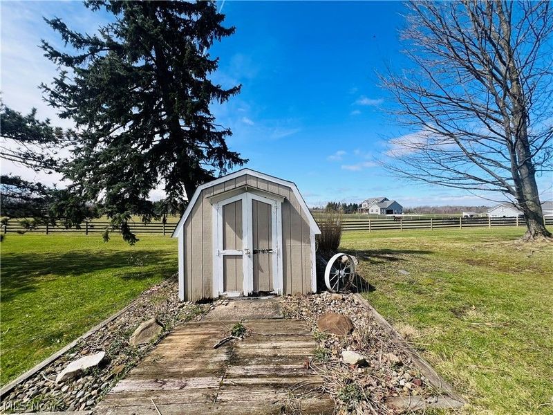 10552 Shasta Drive, Chardon, OH 44024 Photo 25