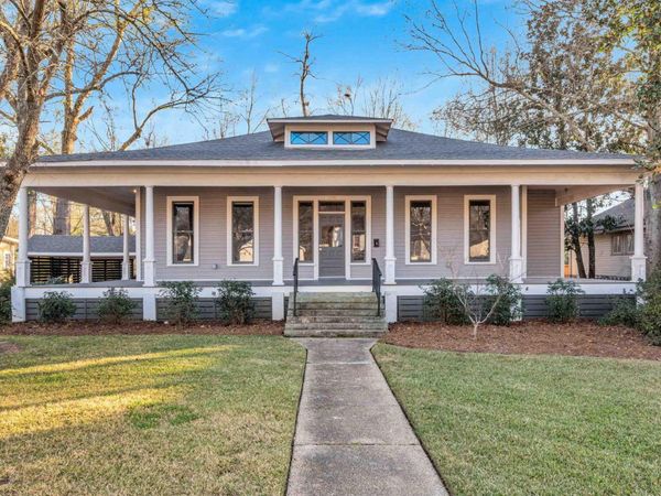 136 W 5th St., Hattiesburg, MS 39401