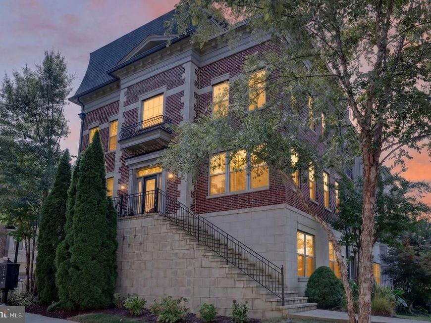 510 Overlook Park Drive, Unit 32, Oxon Hill, MD 20745 Main Photo