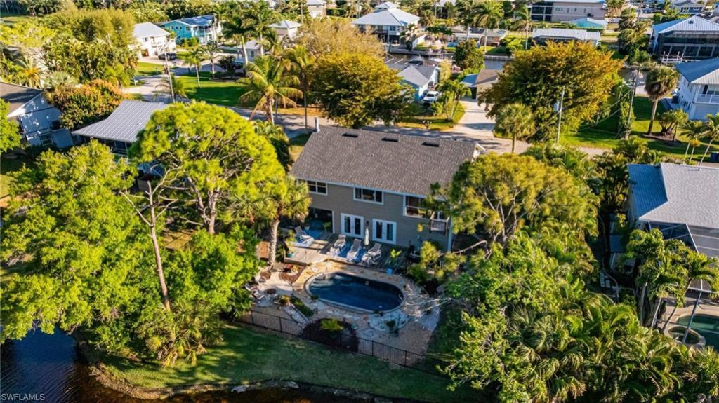 4730 Pembrooke Ln, Bonita Springs, FL 34134 Photo