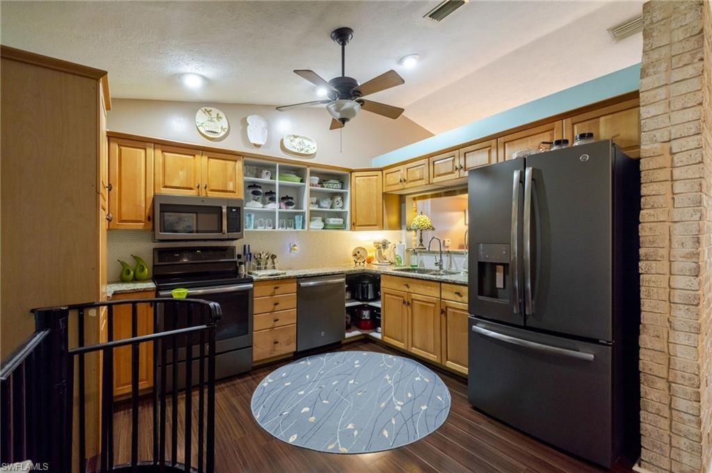 4730 Pembrooke Ln, Bonita Springs, FL 34134 Photo