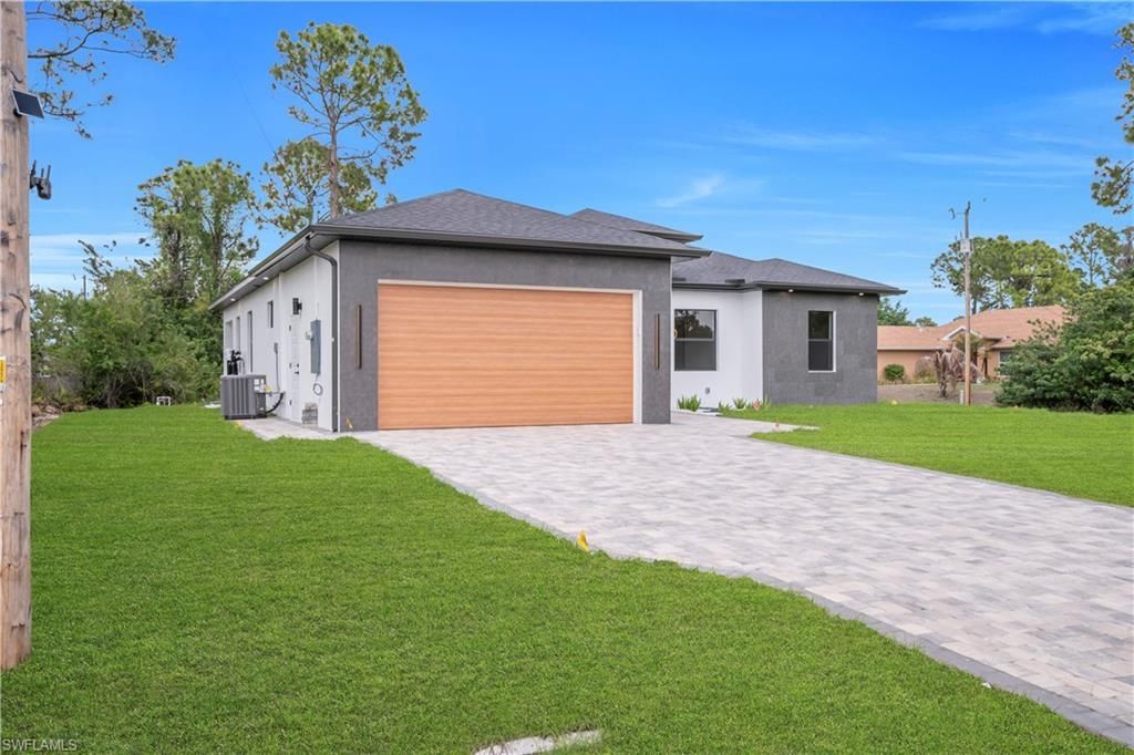 2800 30th St W, Lehigh Acres, FL 33971 Photo