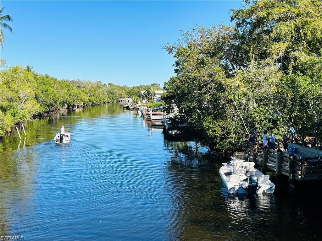 857 Manatee Rd, Naples, FL 34114 Photo